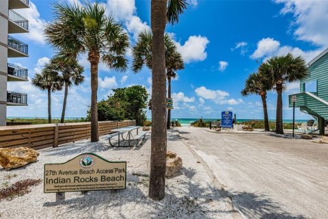 Townhouse in Indian Rocks Beach, Florida 3 bedrooms, 123.56 sq.m. № 1879769 - photo 30