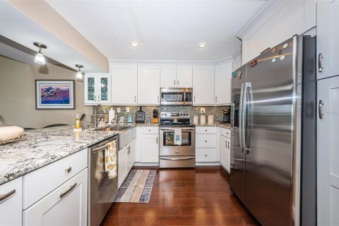 Townhouse in Indian Rocks Beach, Florida 3 bedrooms, 123.56 sq.m. № 1879769 - photo 16