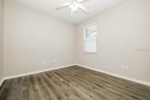 House in Fish Hawk, Florida 3 bedrooms, 124.95 sq.m. № 2379560 - photo 11