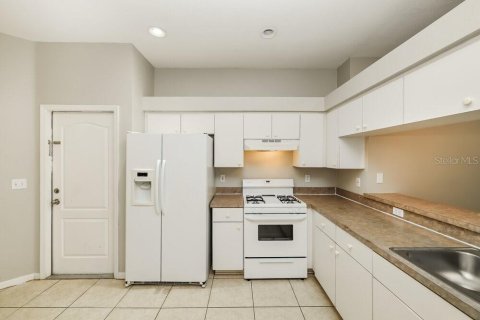 House in Fish Hawk, Florida 3 bedrooms, 124.95 sq.m. № 2379560 - photo 6