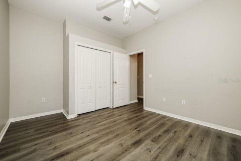 House in Fish Hawk, Florida 3 bedrooms, 124.95 sq.m. № 2379560 - photo 14