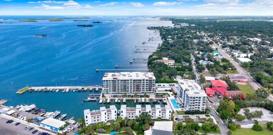 Condo à Clearwater, Floride, 3 chambres  № 2387468
