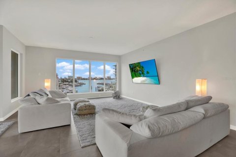 Copropriété à louer à Clearwater, Floride: 3 chambres, 182.09 m2 № 2387468 - photo 15