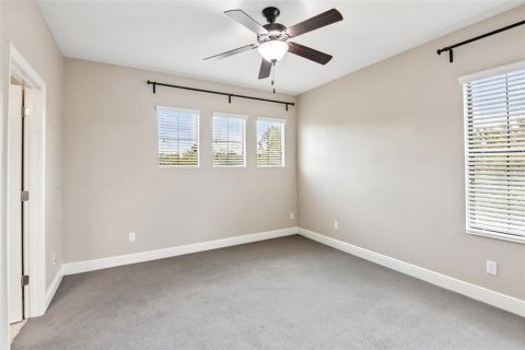 Casa en venta en Land O' Lakes, Florida, 5 dormitorios, 327.2 m2 № 2218498 - foto 23
