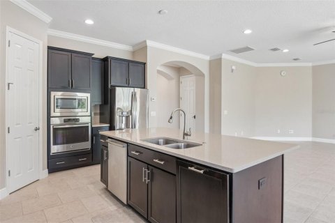 Casa en venta en Land O' Lakes, Florida, 5 dormitorios, 327.2 m2 № 2218498 - foto 12