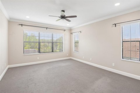 Casa en venta en Land O' Lakes, Florida, 5 dormitorios, 327.2 m2 № 2218498 - foto 21