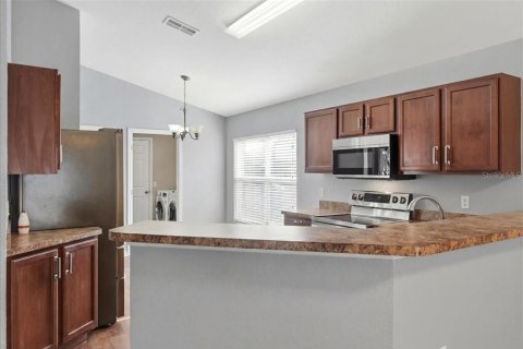 House in Winter Haven, Florida 4 bedrooms, 172.98 sq.m. № 2201374 - photo 13