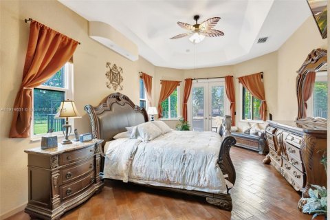 Casa en venta en Palm Beach, Florida, 4 dormitorios, 327.76 m2 № 1970566 - foto 19