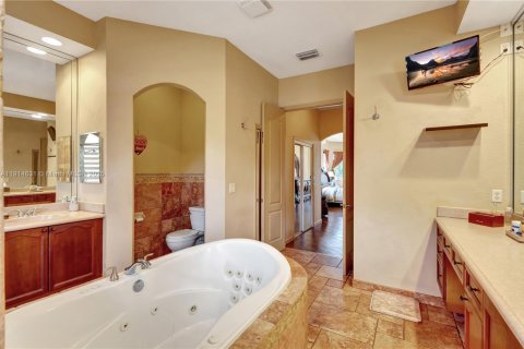 Casa en venta en Palm Beach, Florida, 4 dormitorios, 327.76 m2 № 1970566 - foto 20