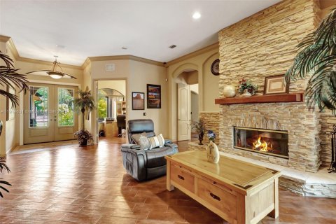 Casa en venta en Palm Beach, Florida, 4 dormitorios, 327.76 m2 № 1970566 - foto 10