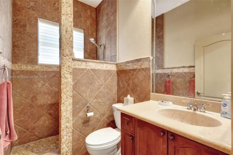 Casa en venta en Palm Beach, Florida, 4 dormitorios, 327.76 m2 № 1970566 - foto 25