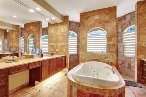 Casa en venta en Palm Beach, Florida, 4 dormitorios, 327.76 m2 № 1970566 - foto 7