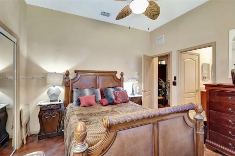 Casa en venta en Palm Beach, Florida, 4 dormitorios, 327.76 m2 № 1970566 - foto 22