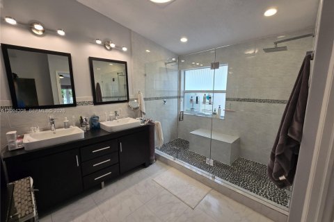 Villa ou maison à louer à Miami, Floride: 3 chambres, 177.07 m2 № 2390058 - photo 22