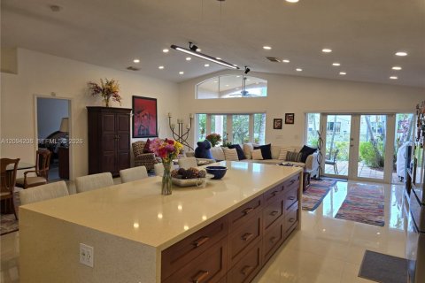 Villa ou maison à louer à Miami, Floride: 3 chambres, 177.07 m2 № 2390058 - photo 12