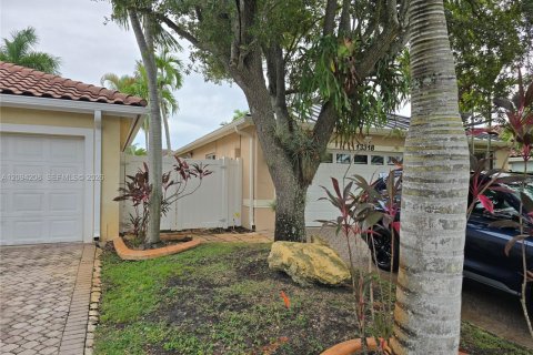 Villa ou maison à louer à Miami, Floride: 3 chambres, 177.07 m2 № 2390058 - photo 7