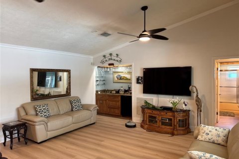 Casa en venta en Apollo Beach, Florida, 4 dormitorios, 203.18 m2 № 1597678 - foto 6
