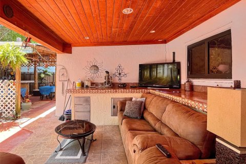 Casa en venta en Miami, Florida, 4 dormitorios, 148.18 m2 № 1794843 - foto 12