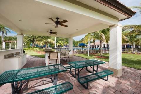 Casa en venta en Miami, Florida, 4 dormitorios, 175.03 m2 № 1752478 - foto 23