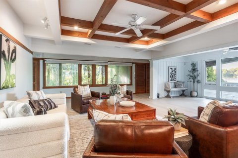 Villa ou maison à vendre à Melrose, Floride: 3 chambres, 237.46 m2 № 2297166 - photo 4