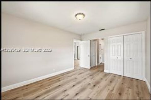 Villa ou maison à louer à Deerfield Beach, Floride: 1 chambre, 199 m2 № 2386905 - photo 14