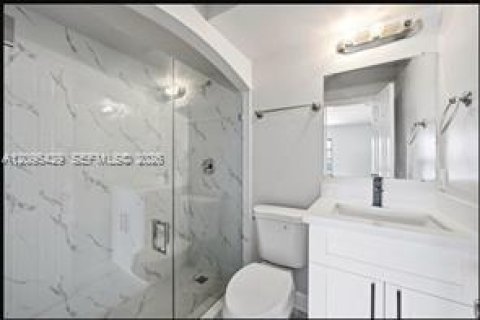 Villa ou maison à louer à Deerfield Beach, Floride: 1 chambre, 199 m2 № 2386905 - photo 7