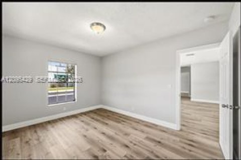 Villa ou maison à louer à Deerfield Beach, Floride: 1 chambre, 199 m2 № 2386905 - photo 13
