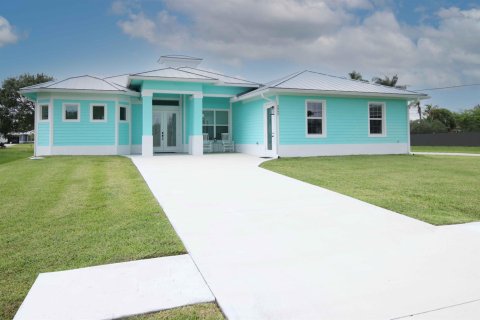 Casa en Port St. Lucie, Florida 4 dormitorios, 209.31 m2 № 2417597