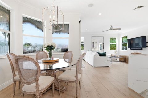 Villa ou maison à vendre à Lake Worth, Floride: 5 chambres, 307.13 m2 № 2408003 - photo 14