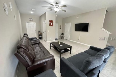 Touwnhouse à louer à New Port Richey, Floride: 3 chambres, 154.78 m2 № 2101444 - photo 4