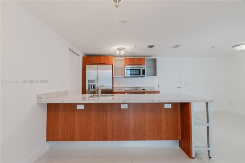 Appartement à louer à Miami, Floride: 1 chambre, 83.52 m2 № 2256332 - photo 3