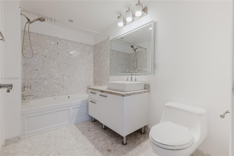 Appartement à louer à Miami, Floride: 1 chambre, 83.52 m2 № 2256332 - photo 18