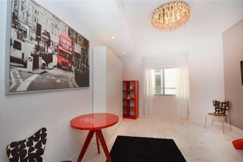 Copropriété à louer à Miami, Floride: 3 chambres, 253.72 m2 № 2056063 - photo 28