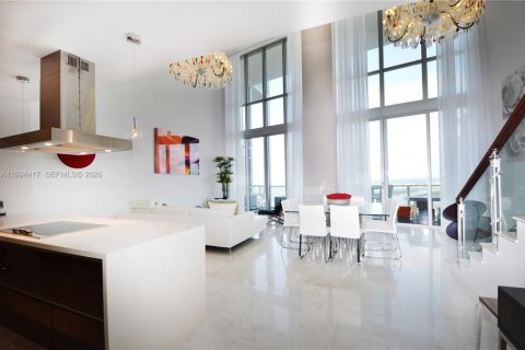 Copropriété à louer à Miami, Floride: 3 chambres, 253.72 m2 № 2056063 - photo 11