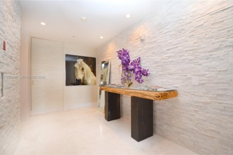 Copropriété à louer à Miami, Floride: 3 chambres, 253.72 m2 № 2056063 - photo 5