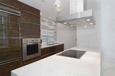 Copropriété à louer à Miami, Floride: 3 chambres, 253.72 m2 № 2056063 - photo 8