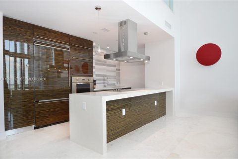 Copropriété à louer à Miami, Floride: 3 chambres, 253.72 m2 № 2056063 - photo 7