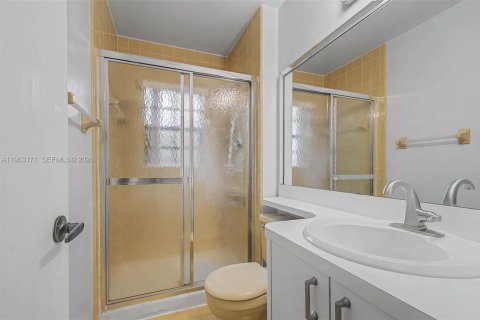 Купить виллу или дом в Майами, Флорида 4 спальни, № 2025799 - фото 26