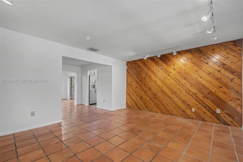 Купить виллу или дом в Майами, Флорида 4 спальни, № 2025799 - фото 7