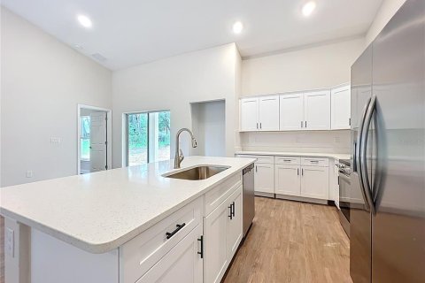 House in Citrus Springs, Florida 4 bedrooms, 156.73 sq.m. № 1904663 - photo 9