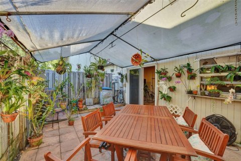 Copropriété à vendre à Hollywood, Floride: 4 chambres, 155.15 m2 № 2006816 - photo 5