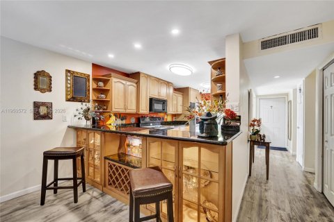 Copropriété à vendre à Hollywood, Floride: 4 chambres, 155.15 m2 № 2006816 - photo 22