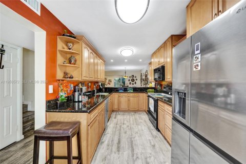 Copropriété à vendre à Hollywood, Floride: 4 chambres, 155.15 m2 № 2006816 - photo 28