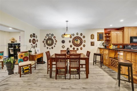 Copropriété à vendre à Hollywood, Floride: 4 chambres, 155.15 m2 № 2006816 - photo 18