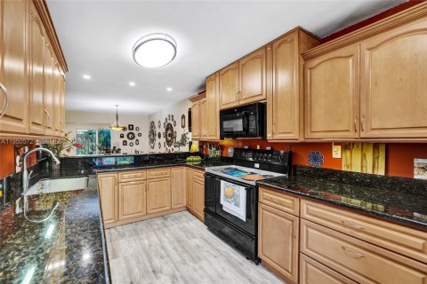 Copropriété à vendre à Hollywood, Floride: 4 chambres, 155.15 m2 № 2006816 - photo 30