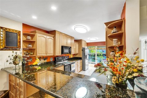 Copropriété à vendre à Hollywood, Floride: 4 chambres, 155.15 m2 № 2006816 - photo 24