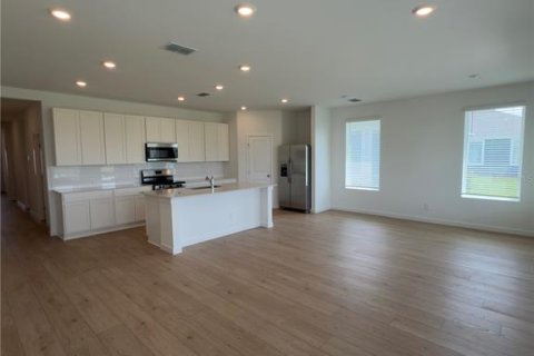 House in Kissimmee, Florida 3 bedrooms, 202.06 sq.m. № 2389208 - photo 6