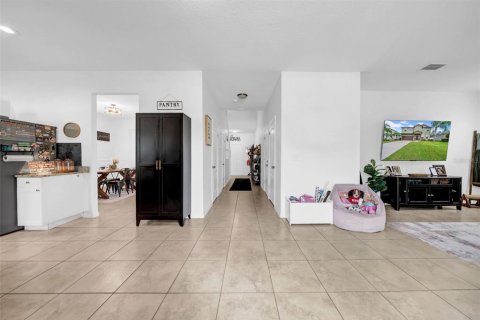 House in Plant City, Florida 4 bedrooms, 255.3 sq.m. № 1888630 - photo 28