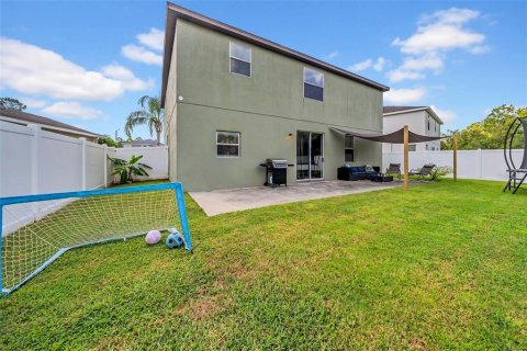 House in Plant City, Florida 4 bedrooms, 255.3 sq.m. № 1888630 - photo 6