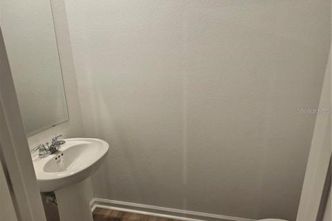 Townhouse in Orlando, Florida 3 bedrooms, 151.15 sq.m. № 2222182 - photo 9